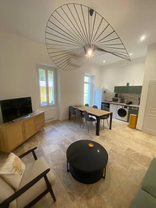 Superbe A 5 Minutes A Pied De La Appartement Toulon